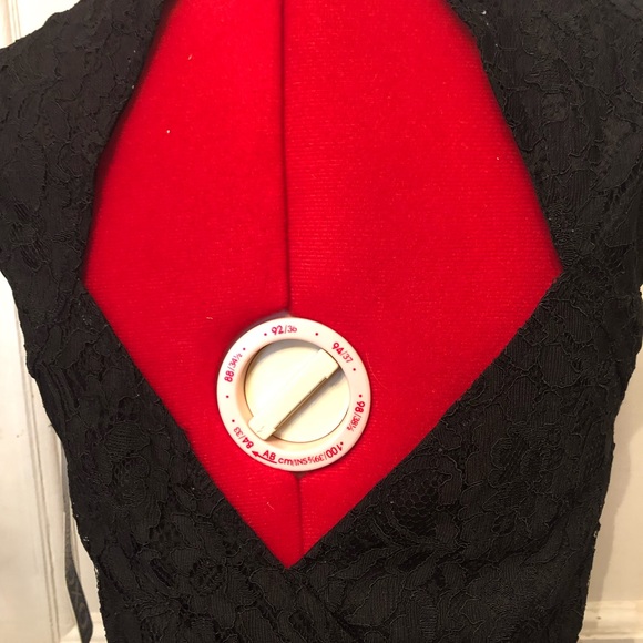 NWT XOXO sleeveless lace Peplum black top S/M - Picture 4 of 5